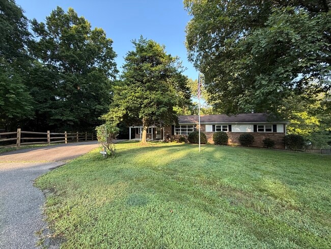 Building Photo - 29781 Oak Rd