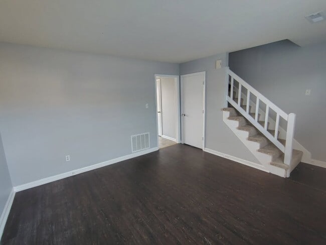 Photo - 16 Duiguid Dr Unidad 3 Furguson