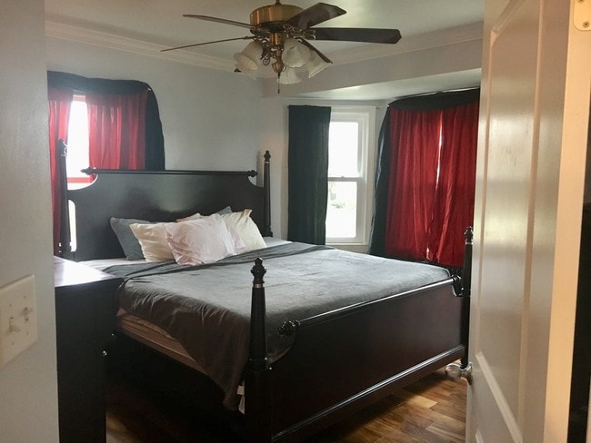 Photo - 402 Jack St Unidad 2nd