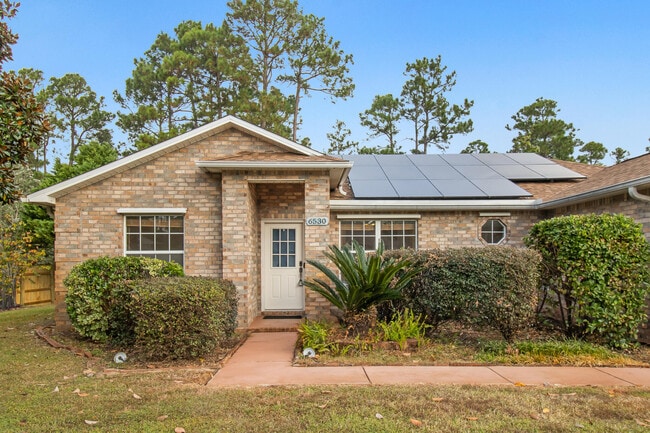 Photo - 6530 Longview St