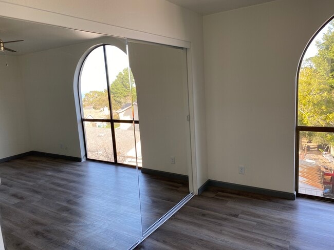 Photo - 1120 McClellan Ave Apartment Unit 8