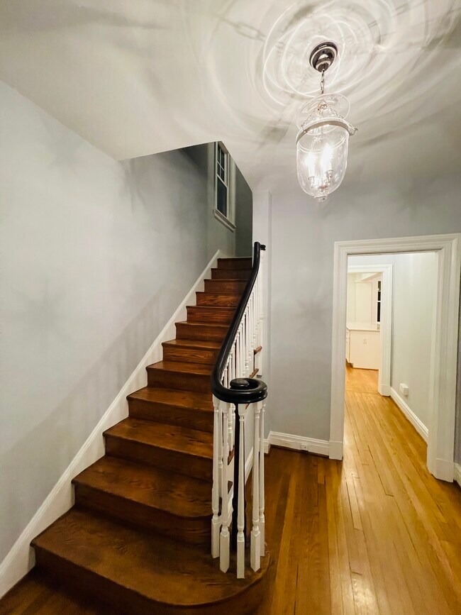 Photo - 3409 W Franklin St