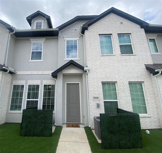 Photo - 12400 Greens Rd Unidad 1102 Rental