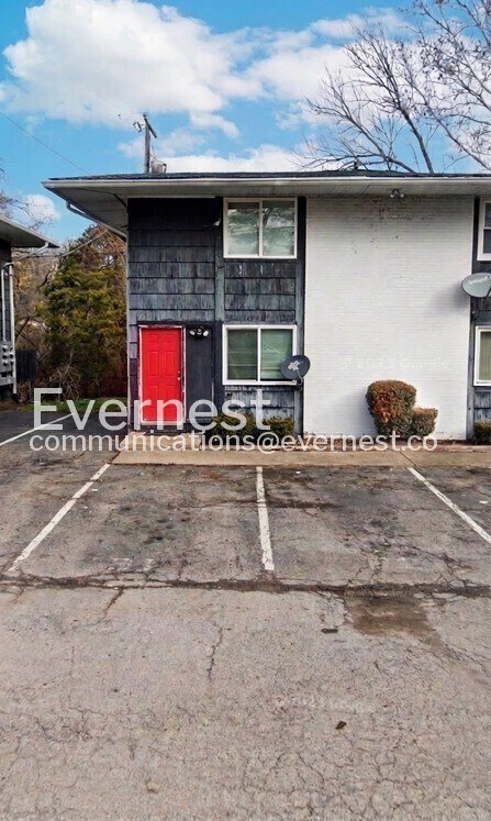 Photo - 320 Welch Rd Unit APT B1