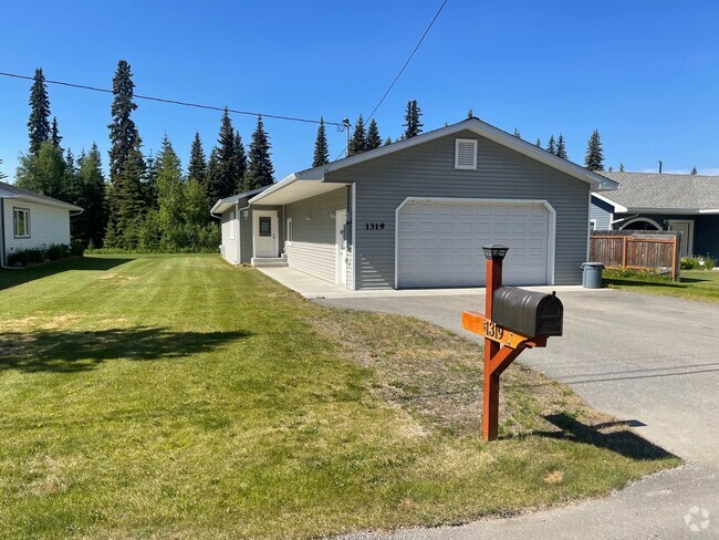 Building Photo - 3bd Home for Rent in Fairbanks! FUEL INCLU...