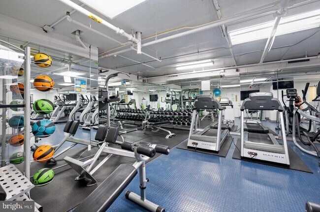 Photo - 2101 Chestnut St Unit 1426