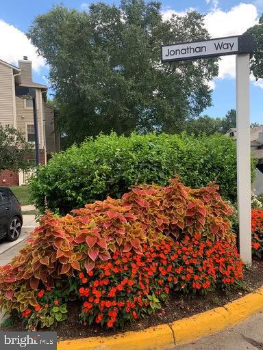 Building Photo - 1785 Jonathan Way Unit B