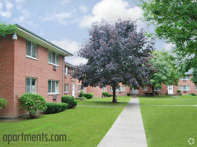 Brambury Ridge Apartments - Brambury Ridge Apartments