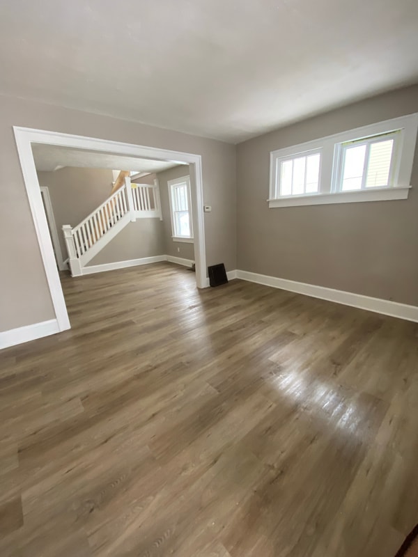 Photo - 187 Rowland Ave