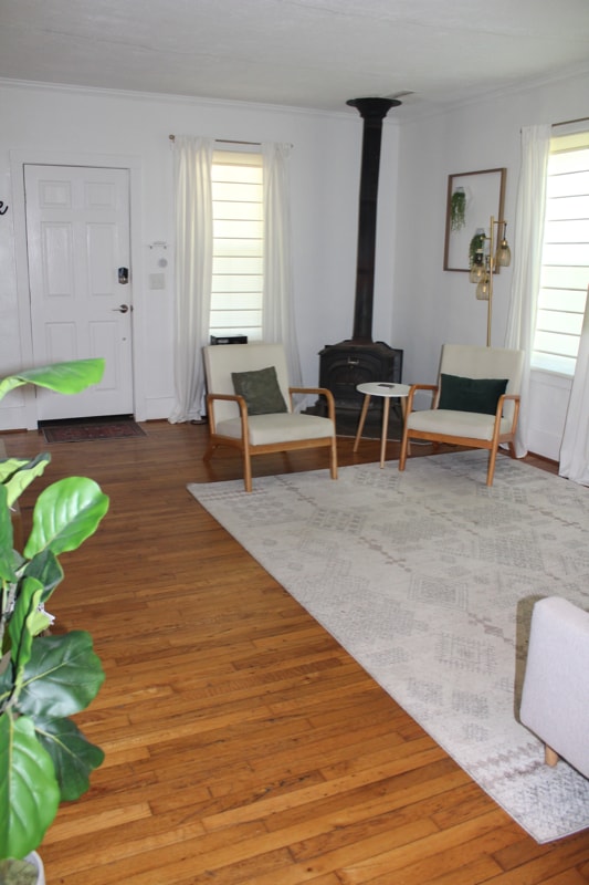 Photo - 117 W Poplar St