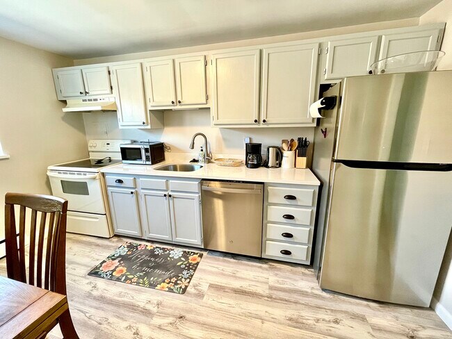 Updated Kitchen - 55 Colborne Rd Unit 4
