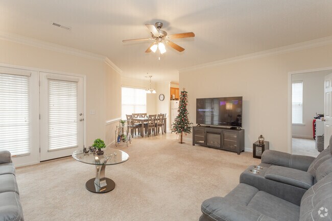 3HAB, 2BA - 1426SF - Sala de estar
