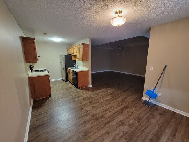 Kitchen/Dining Room - 417 E Nassau Ave Apartamentos Unidad B