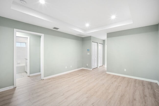 Photo - Charming Bungalow Across from Love Park – ...