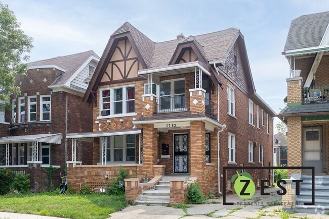 Building Photo - 3783 Tyler St Unit Upper right Rental