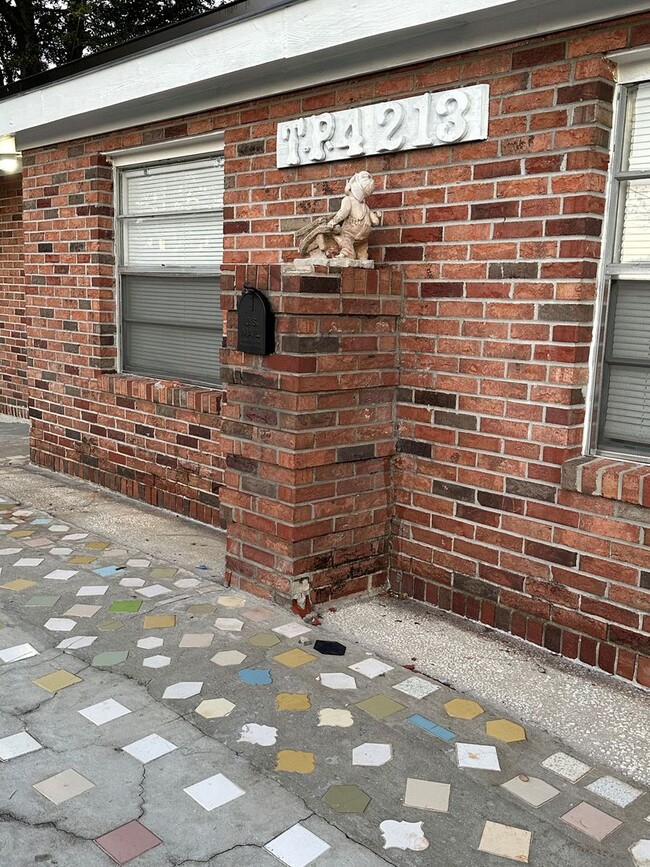 Photo - 4213 Etta St