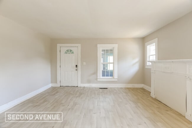 Photo - 4844 Court R