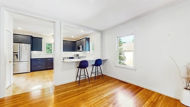 Photo - 14 Chestnut St