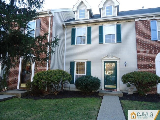 Building Photo - 31 Kingston Run