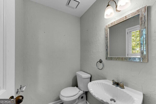 Photo - 1427 Old Virginia Ct SE