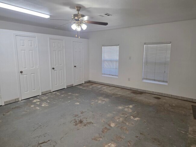 Photo - 13600 FM1314