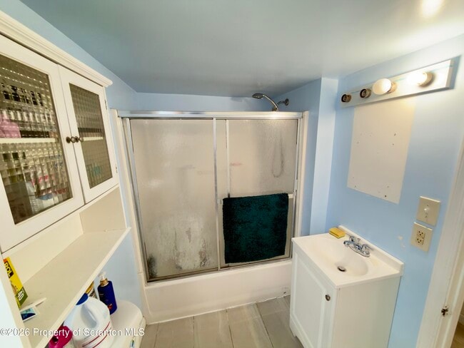 Photo - 221 Pittston Ave