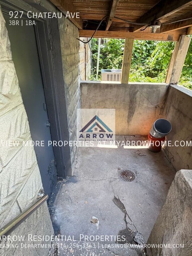 Photo - 927 Chateau Ave