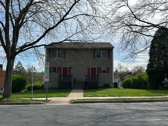 Photo - 830 S Pugh St Unit Apt 2