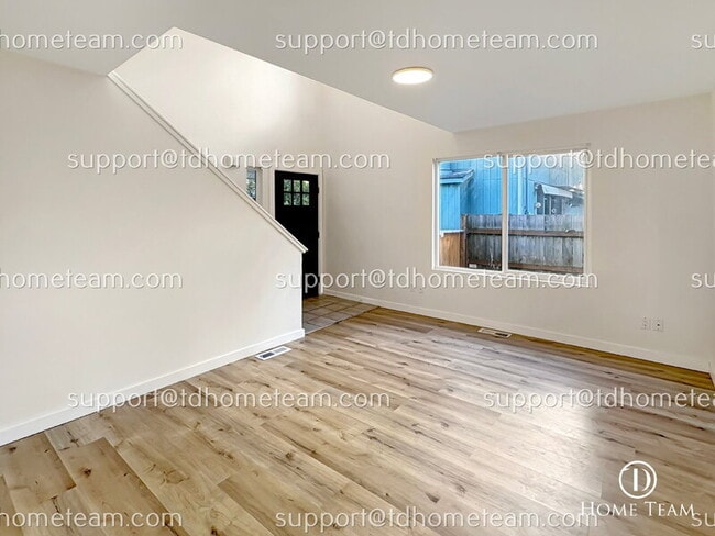 Photo - 4743 25th Ave SW