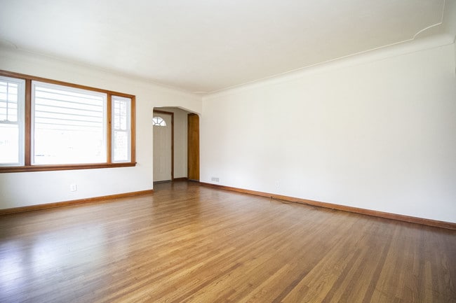Photo - 2133 Dority Rd