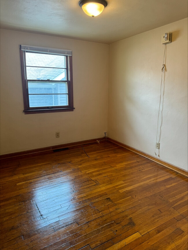 Photo - 3143 Grasmere Ave