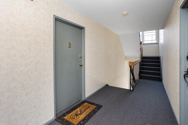 Photo - 1724 Country Mill Dr