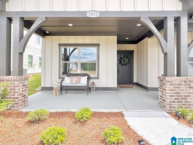 Photo - 5085 Simms Rdg