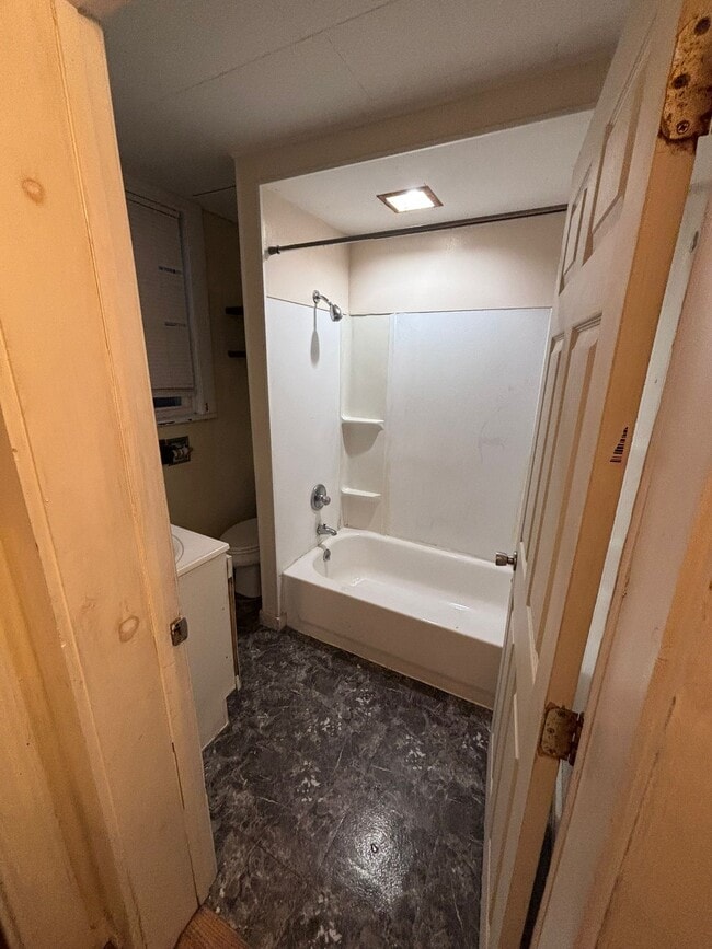 Photo - 9 Urquhart St