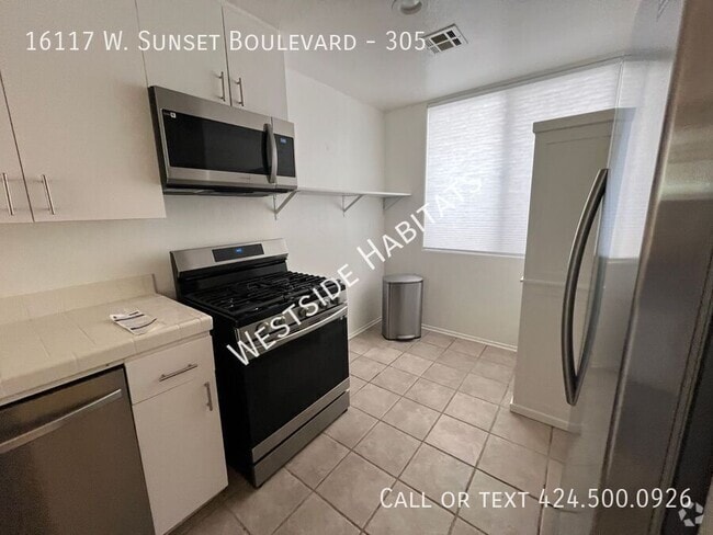 Building Photo - 16117 W Sunset Blvd Unit 305 Rental