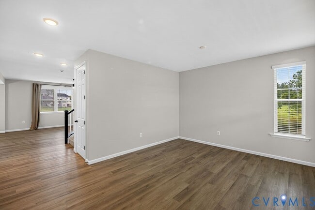 Photo - 7040 Paine Pl