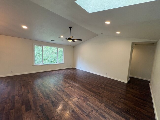 Photo - 1371 Fernwood Dr