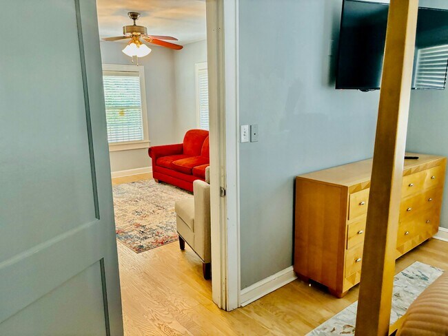 Photo - 538 E Park Ave