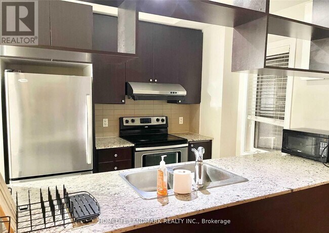 Photo - 330 Village Green Square