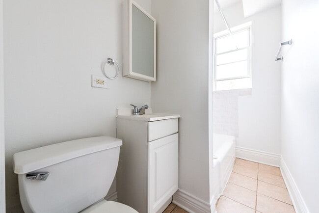 Photo - 11250-56 S Indiana Ave Chicago, IL 60628