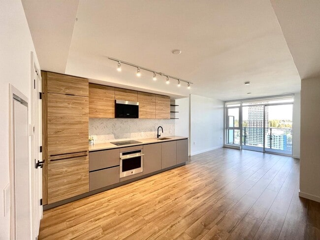 Photo - 10448 University Dr Unit 1707