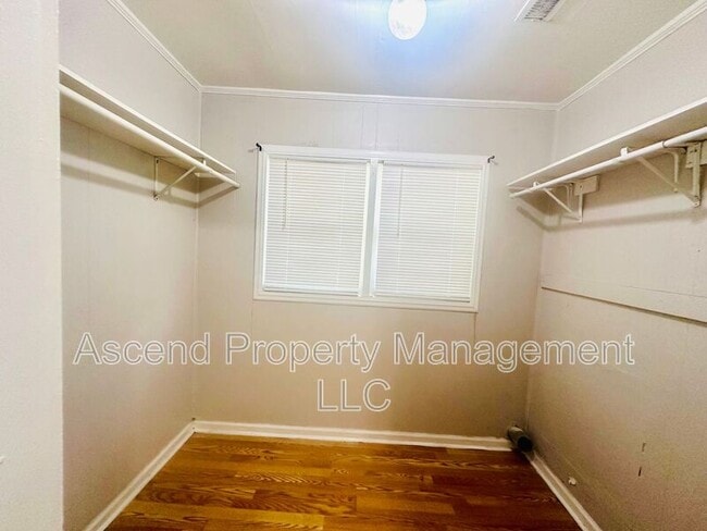 Photo - 5317 Spriggs St Unit B