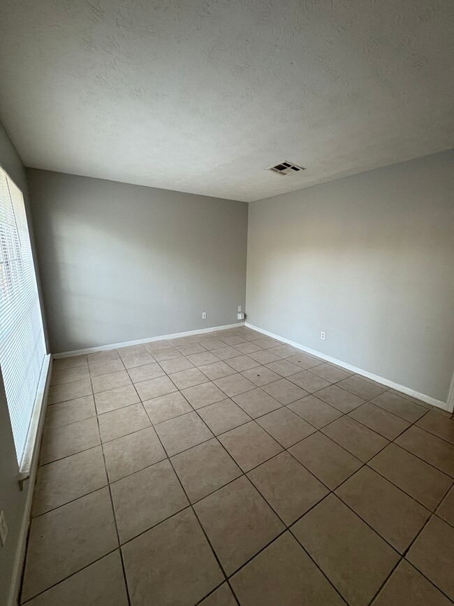 Photo - 1542 Midway St