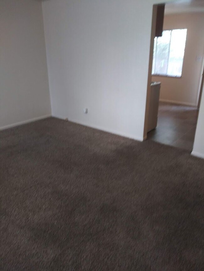 Building Photo - Great location! Unit 8319 Rental