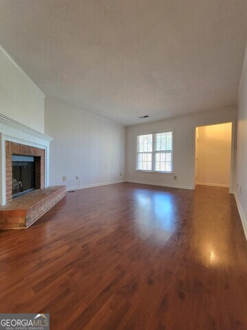 Photo - 4063 Coopers Hill Dr SE
