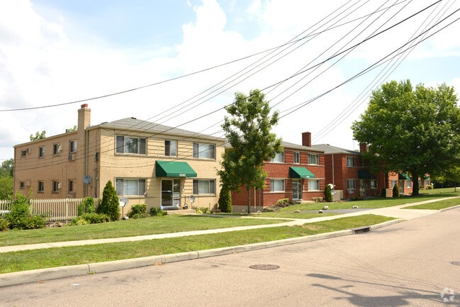 3556 - 3598 Robroy Dr
