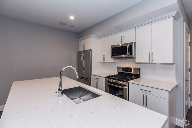 Building Photo - 11 Minot St Unit 305 Rental