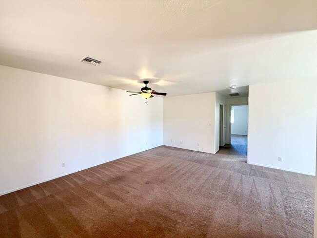 Photo - 4461 N Moccasin Cir Unit B