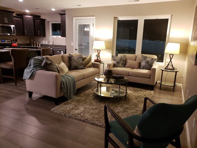 Photo - Twinhome in Lakewood Mandan Available NOW!