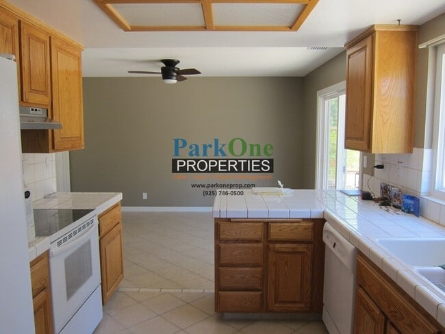 Photo - 4 Bedroom Livbermore Home Now Available!